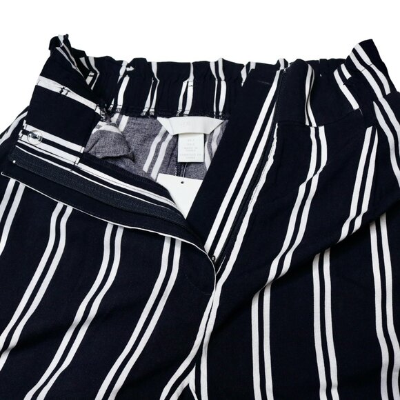 H&M Women's Black and White Striped Shorts with Pockets, size US 2 - Picture 4 of 9